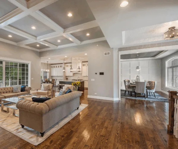 Hardwood vs. Luxury Vinyl Plank: Which Is Right for Your Fort Myers Home?